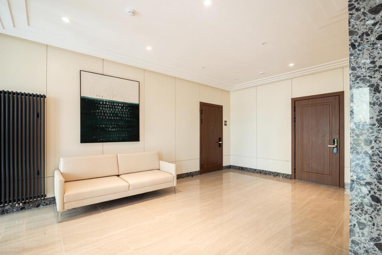 Aura Business Class Apartment Астана Экстерьер фото